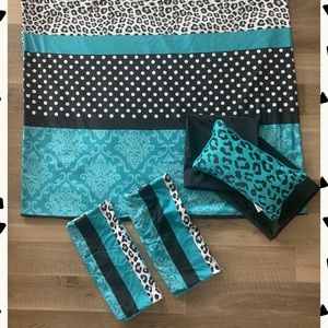 Darling Duvet, 4 Shams and 1 Accent Pillow